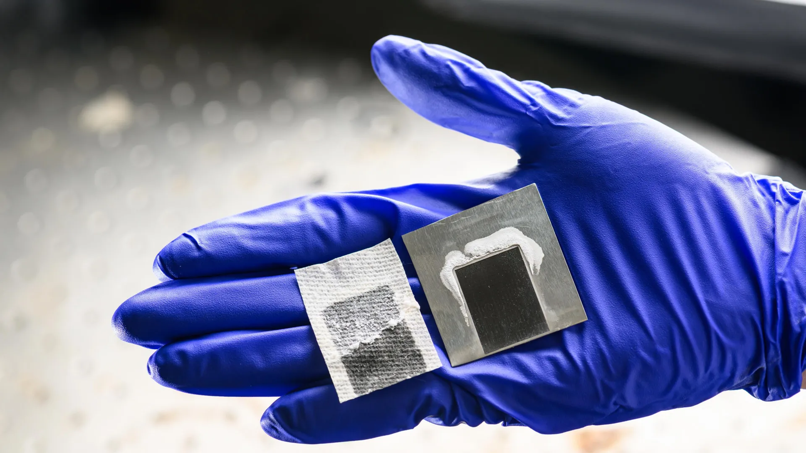 Crean paneles solares que convierten agua de mar en agua potable, sin generar residuos tóxicos